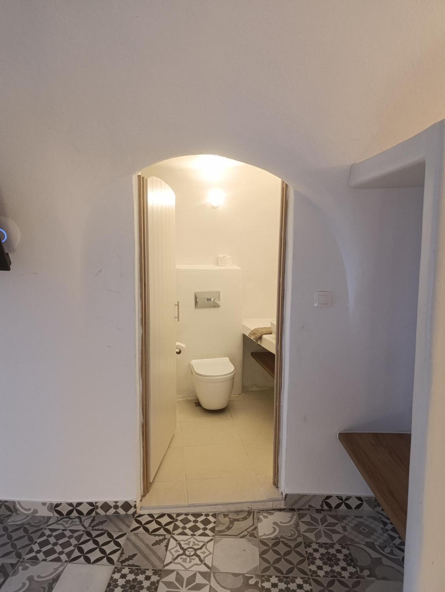 Cycladic Center Cave Rooms Fira (Santorini) Exterior foto